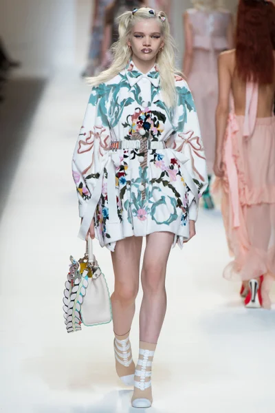 Look 47